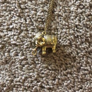 Gold elephant pendant necklace 🐘